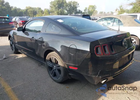 2013 Ford Mustang V6 z USA, uszkodzony, nr VIN 1ZVBP8AM0D5200693
